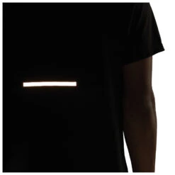 ADIDAS Own The Run Cooler Tee - Funktionsshirt 13 ADIDAS Own The Run Cooler Tee - Funktionsshirt -StilWelt Verkäufe adidas own the run cooler tee funktionsshirt detail 5