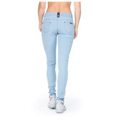 Chillaz Women's Gröden Tencel - Boulderhose 12 Chillaz Women's Gröden Tencel - Boulderhose -StilWelt Verkäufe chillaz womens groeden tencel boulderhose detail 4