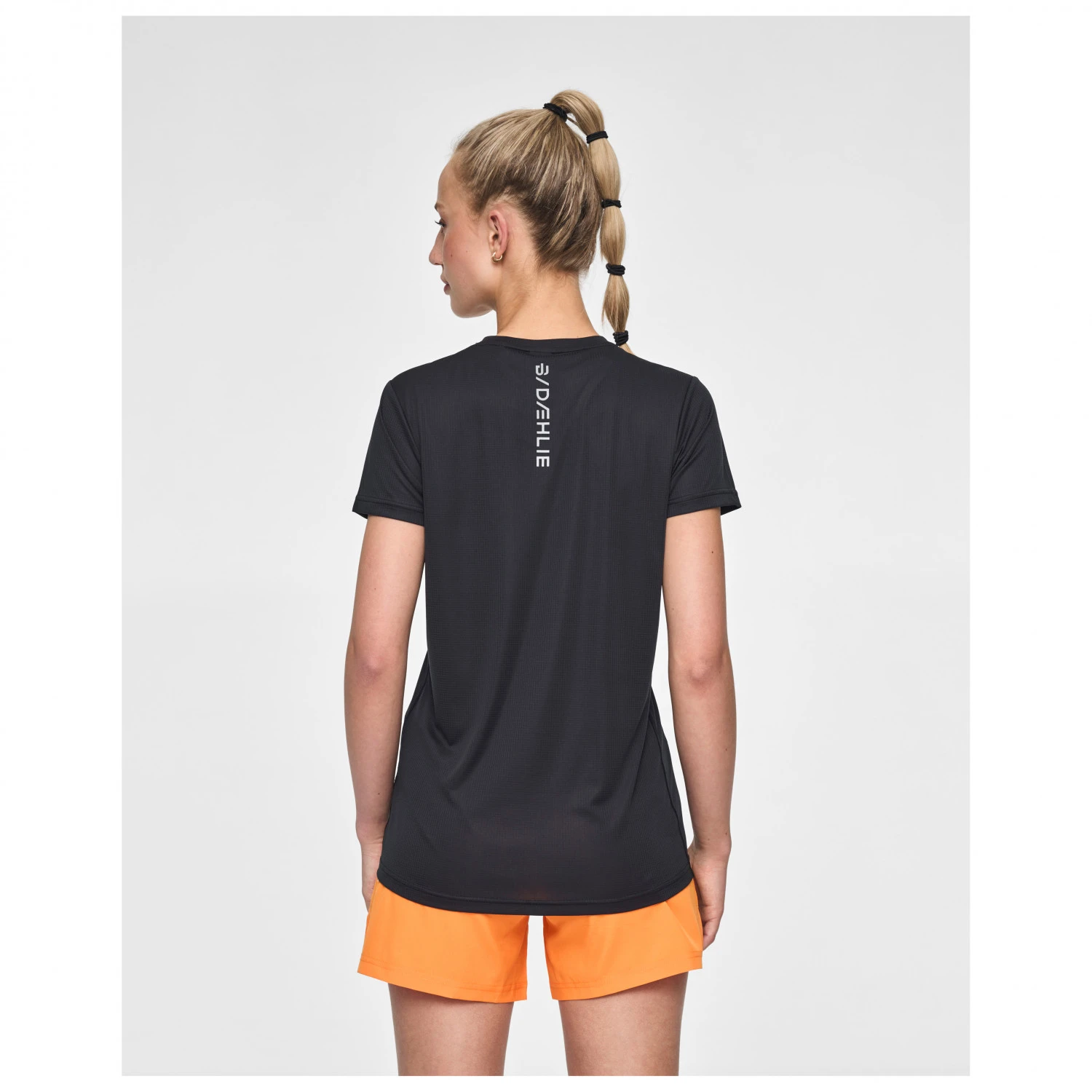 Daehlie Women's T-Shirt Primary - Funktionsshirt 6 Daehlie Women's T-Shirt Primary - Funktionsshirt – Bild 4