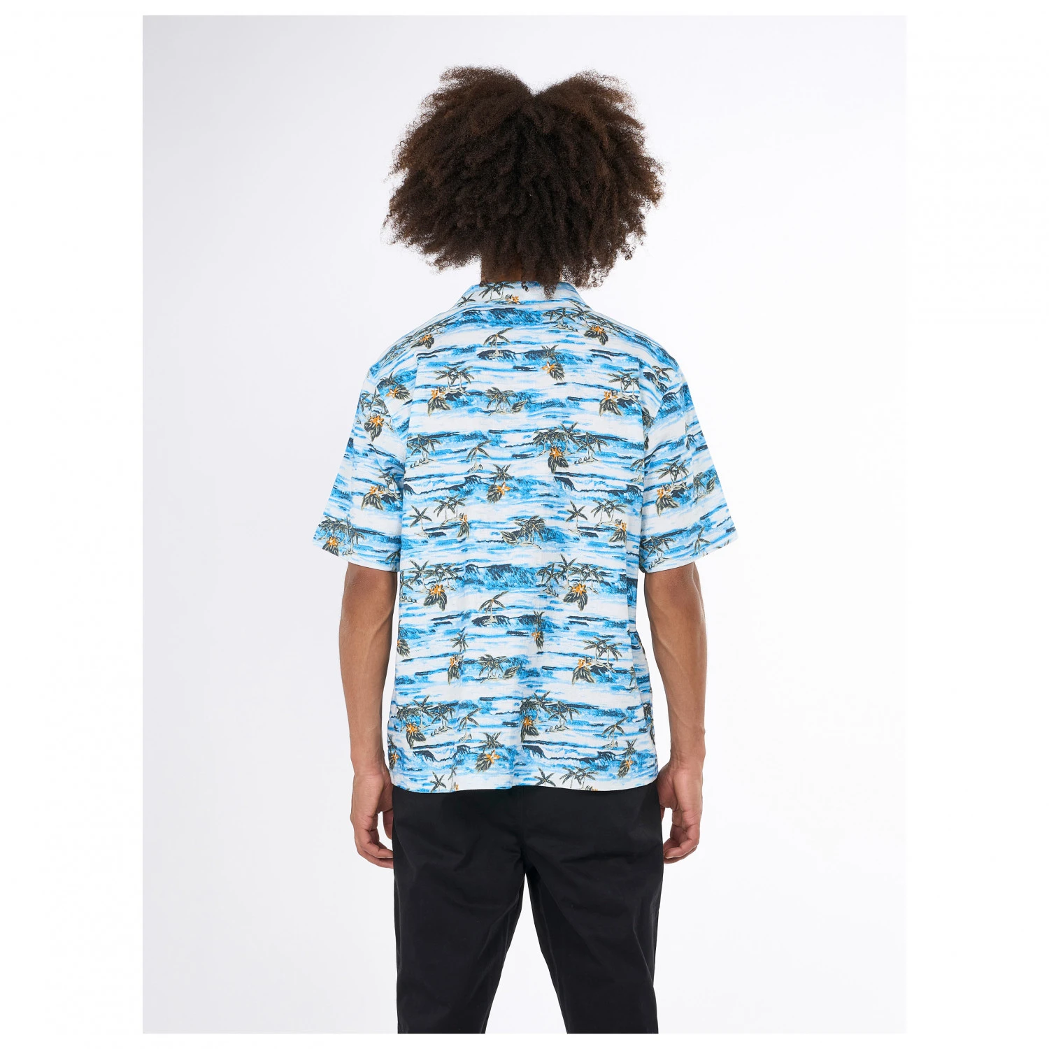 KnowledgeCotton Apparel Boxed Fit AOP S/S Light Shirt - Hemd 6 KnowledgeCotton Apparel Boxed Fit AOP S/S Light Shirt - Hemd – Bild 4
